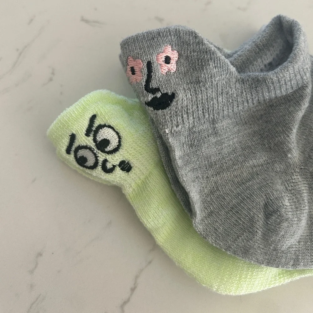 Sockopath Low-Cut Socks with Fun Embroidered Faces (2 Pairs), Size:4-10- NWT